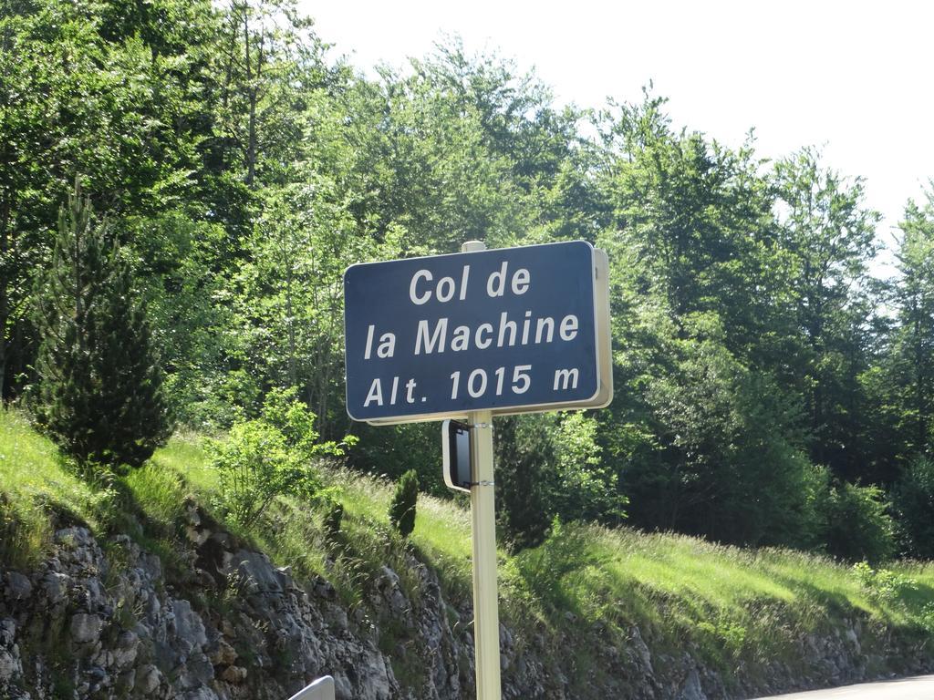 Hotel Du Col De La Machine Сен-Жан-ан-Руаян Экстерьер фото