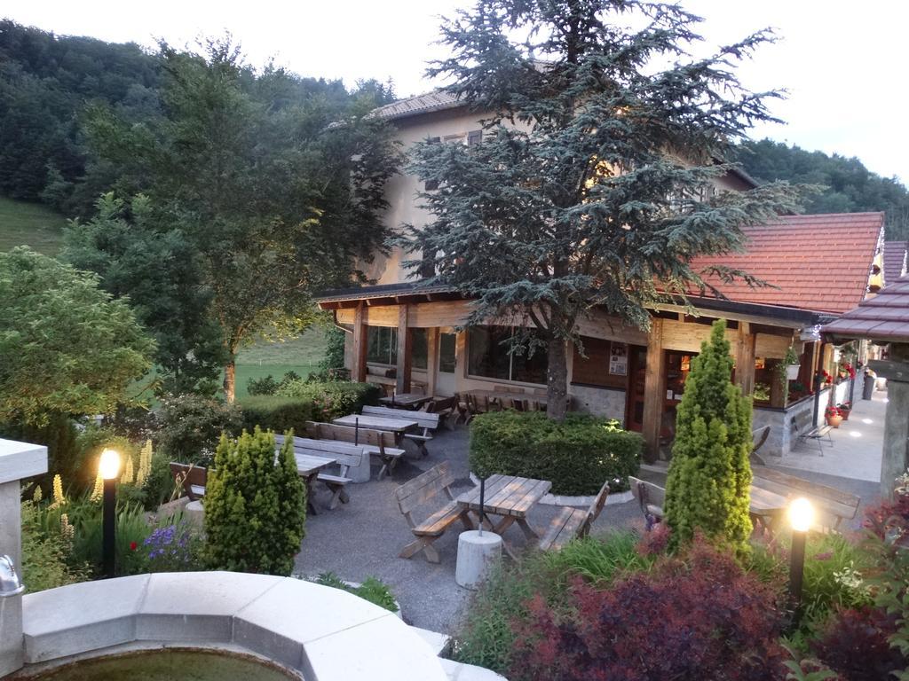 Hotel Du Col De La Machine Сен-Жан-ан-Руаян Экстерьер фото